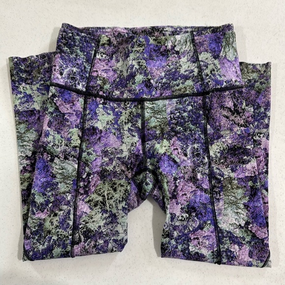 Lululemon Fast & Free Cropped Leggings Purple Iris Size 4 Nulux Fabric - Picture 3 of 13